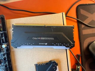 RAM Corsair Vengeance RGB PRO 16GB (2x8GB)