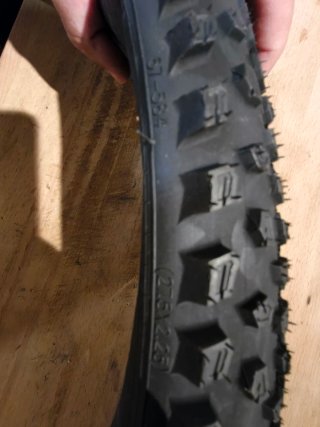 Cubierta ZLEEN Leopard Tubeless 27.5x2.25 alemana