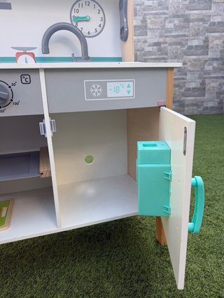Cocina de madera para niños