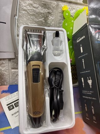 Máquina de cortar cabello у afeitadora recargable