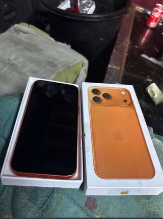 iPhone 17 Pro Max Naranja