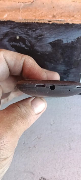 Móvil para Mayores Ora Negro,Sos,Sonido Potente.