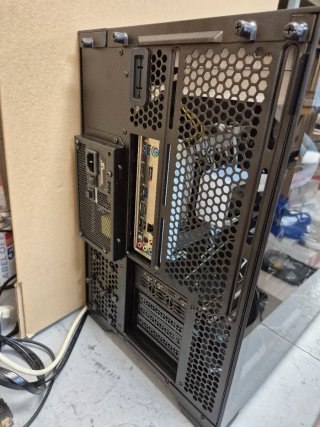PC Gaming Ryzen / 6600XT / 1TB / 16GB