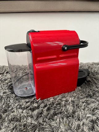 Cafetera Nespresso Krups Roja