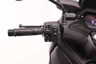 YAMAHA X-MAX 300 2026