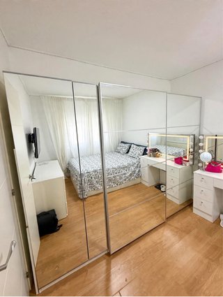 Armario puertas correderas Ikea espejos