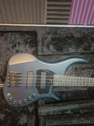 Bajo Merlos ST 24 Negro Mate