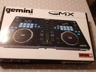 Mesa de mezclas Gemini GMX DJ