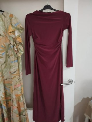 Vestido fiesta granate pull&bear