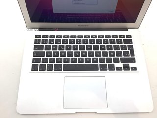 portatil apple apple macbook air core i5 1.6 13 (2015) (a1466)