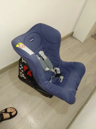 Silla coche Chicco reclinable hasta 18 kilos