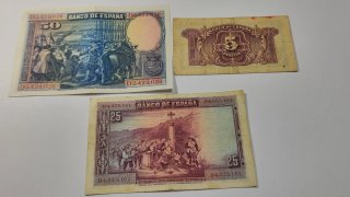 Lote 5 Billetes antiguos 100, 50, 25 y 5 pesetas