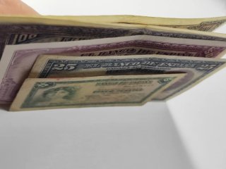 Lote 5 Billetes antiguos 100, 50, 25 y 5 pesetas