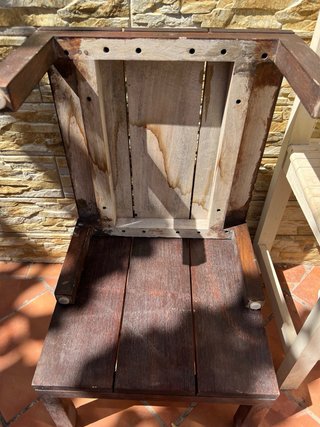 Mesa de jardín de madera