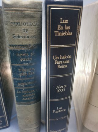 lote de 8 libros, 14 novelas, SELECCIONES DEL READER DIGEST Y MAS