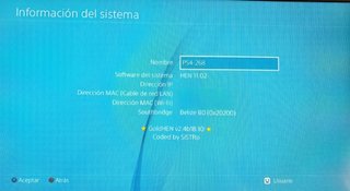 PlayStation 4 con 2 mandos y accesorios FW 11.02