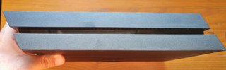 PlayStation 4 con 2 mandos y accesorios FW 11.02