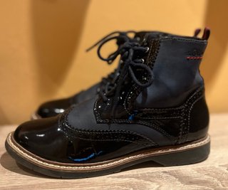 Botines s.Oliver azul marino y charol T37