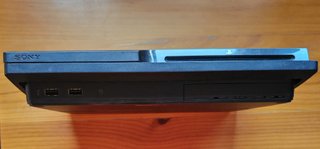 PS3 Slim 500GB (PlayStation 3) + 2 Mandos