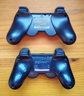 PS3 Slim 500GB (PlayStation 3) + 2 Mandos