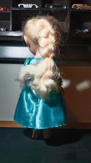 Muñeca Elsa Frozen Tiara Vestido Azul