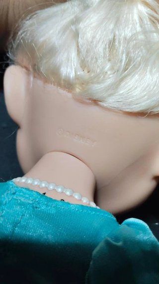 Muñeca Elsa Frozen Tiara Vestido Azul