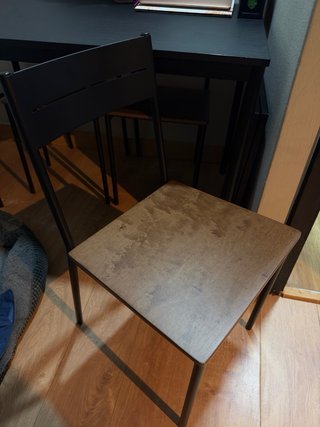 Mesa y 2 Sillas IKEA Negras