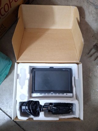 TV Portátil Airis LCD 7