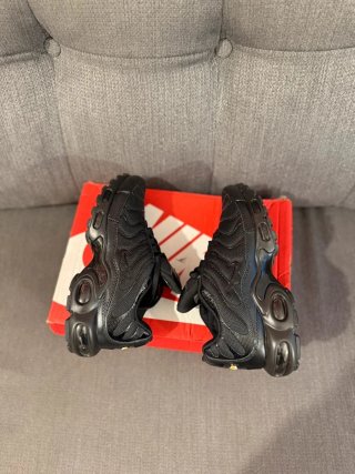 Nike Air Max Plus Triple Black Talla 39