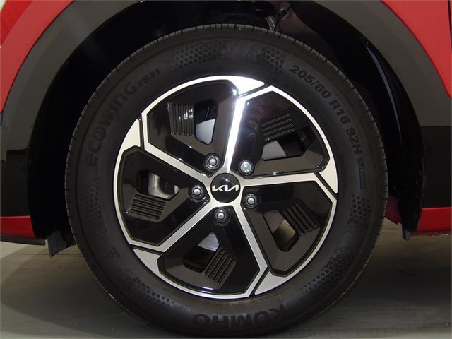 KIA Niro 1.6 GDi HEV 104kW (141CV) Drive