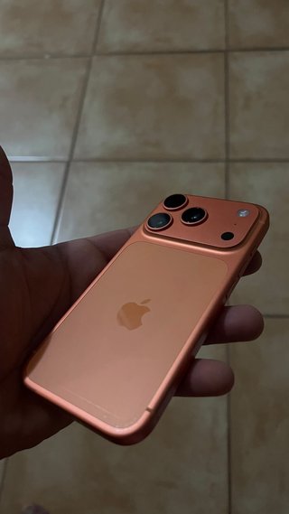 iPhone 17 Pro Naranja