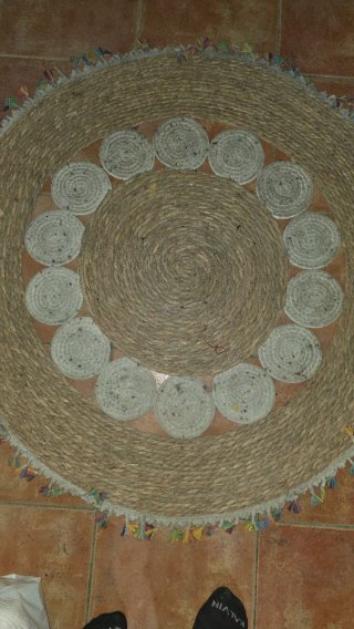 Alfombra Artesanal d Yute 100 cm  flecos d colores