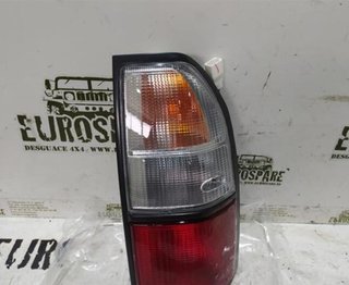 Piloto trasero derecho toyota land cruiser 31584