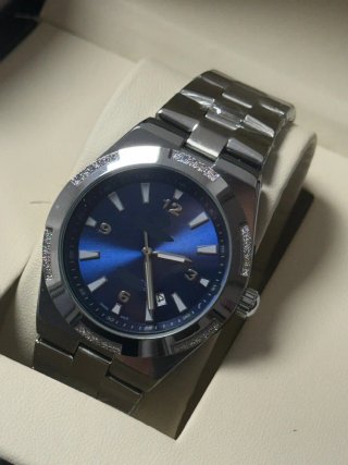 Reloj MOD estilo Vach Const Acero Esfera Azul