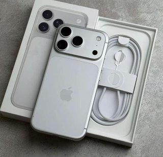 iPhone 17 Pro Max blanco