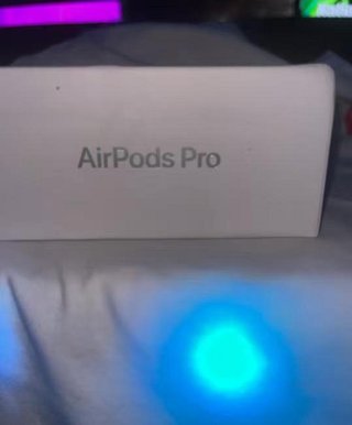 AirPods Pro 3 Bianchi