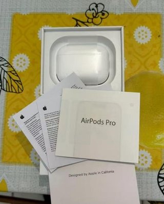 AirPods Pro 3 Bianchi