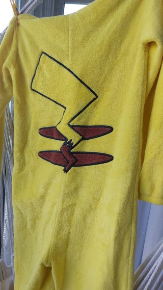 Disfraz Pikachu H&M