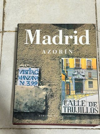 Libros de comunidades autónomas de España.