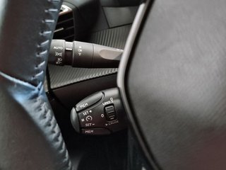 Peugeot 2008 Eléctrico Allure Pack (100kW)