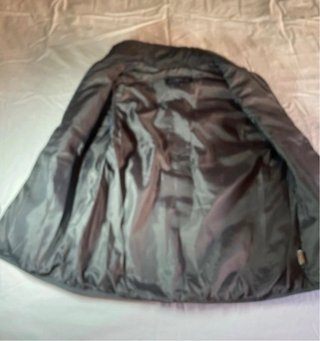 Chaleco acolchado IZOD negro