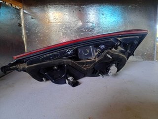 PILOTO TRASERO IZQUIERDO INTERIOR Nissan Qashqai (J12)(03.2021->)