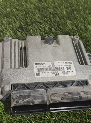 Opel 233164 0281012694 centralita motor uce astra