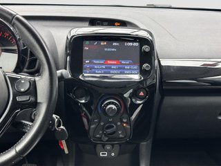 Toyota Aygo 1.0 70 x-sky