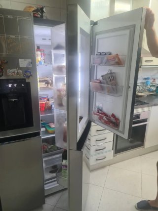 Nevera LG con dispensador de agua y hielo