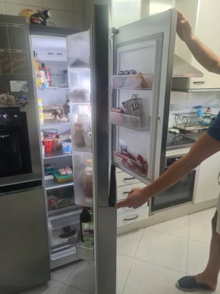 Nevera LG con dispensador de agua y hielo