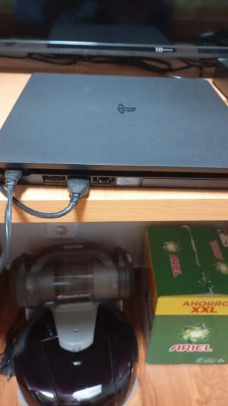 PS4 Slim Sony Nera Poco Uso