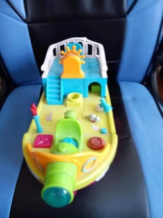 Piano musical infantil con batería y guitarra