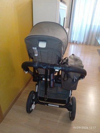 *Cochecito de paseo Bugaboo donkey2.