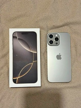iPhone 16 Pro Max Plata